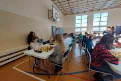 b8cb7927-6cc3-4f5e-a57a-33cc9504d5eb